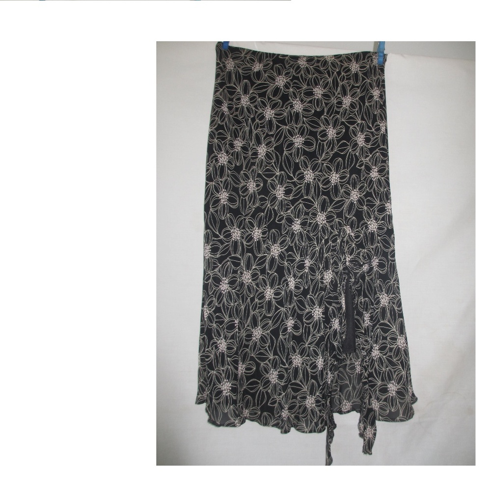 Waist ELASTIC Skirt 14 L LARGE BLACK WHITE WOMAN`S